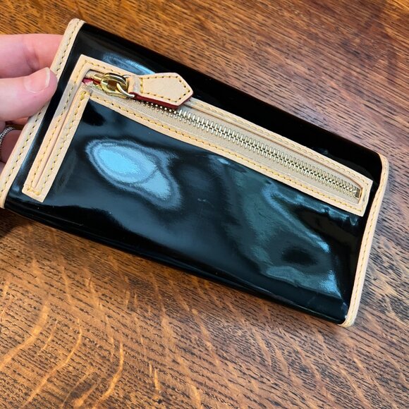 Dooney & Bourke Patent Continental Clutch - Picture 7 of 12